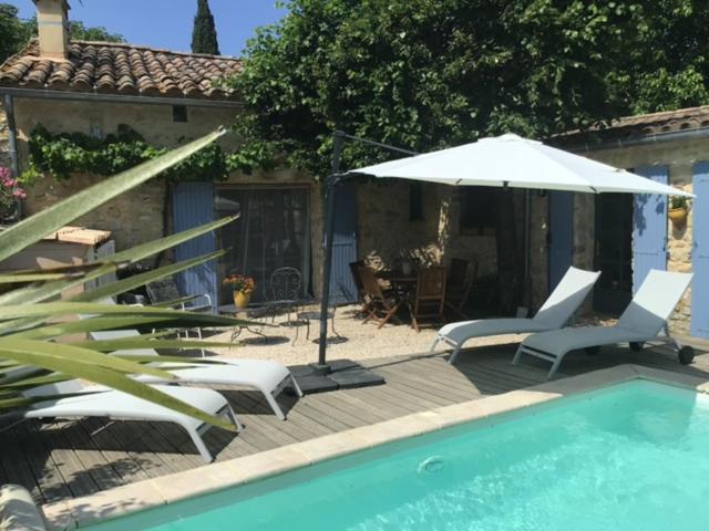 Lussan  Maison De Plain Pied Pour 4 Pers Piscine Lussan מראה חיצוני תמונה